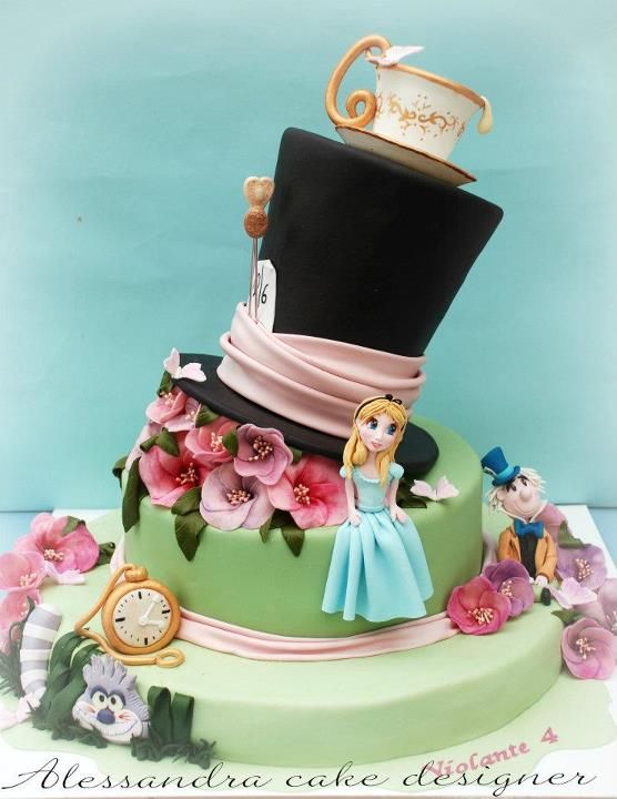 Alice and Wonderland Cake