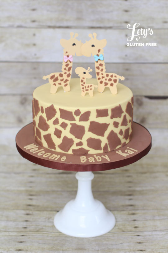 Baby Shower Giraffes Cake