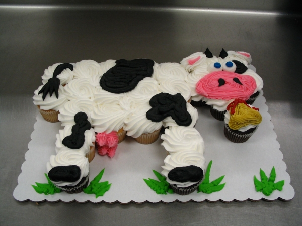 Birthday Cow Cupcake Cake