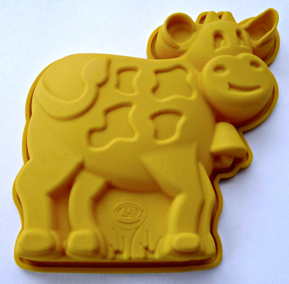 Cow Shaped Cake