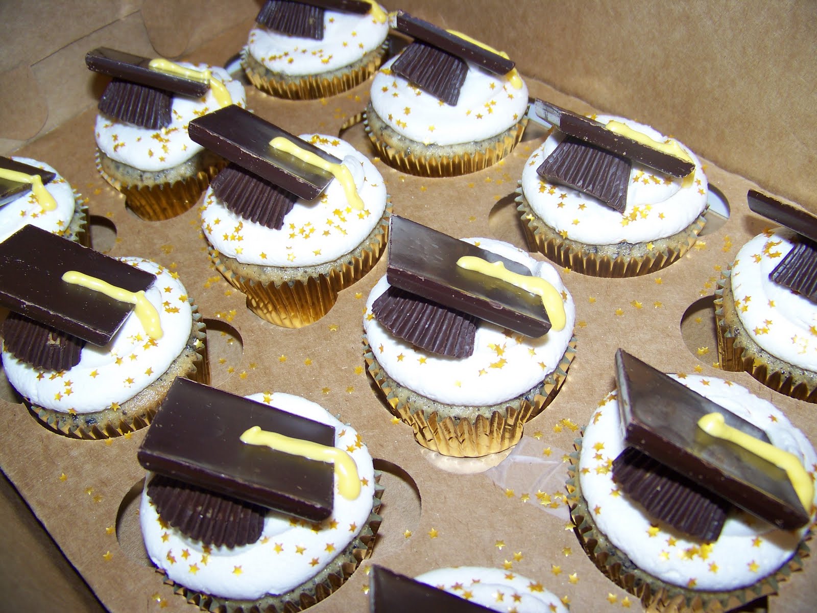 Cupcake Graduation Cake Ideas