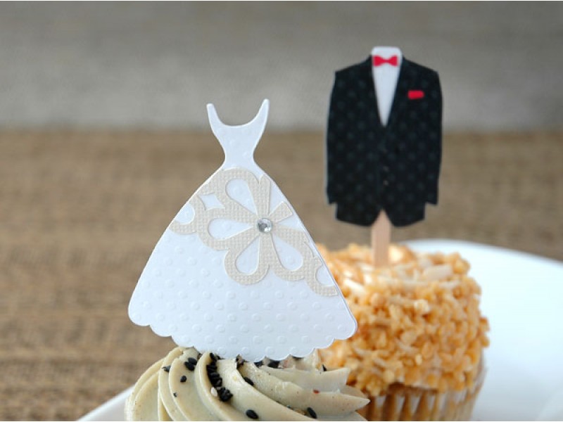 Cupcake Wedding Toppers Bride and Groom