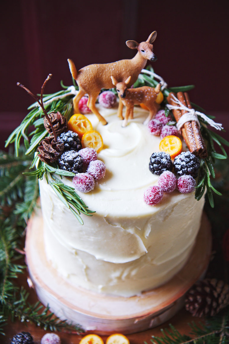 8 Photos of Cheses Christmas Cakes