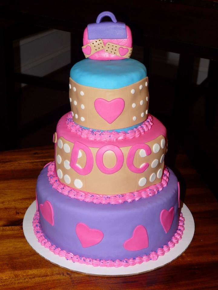 Doc McStuffins Cake