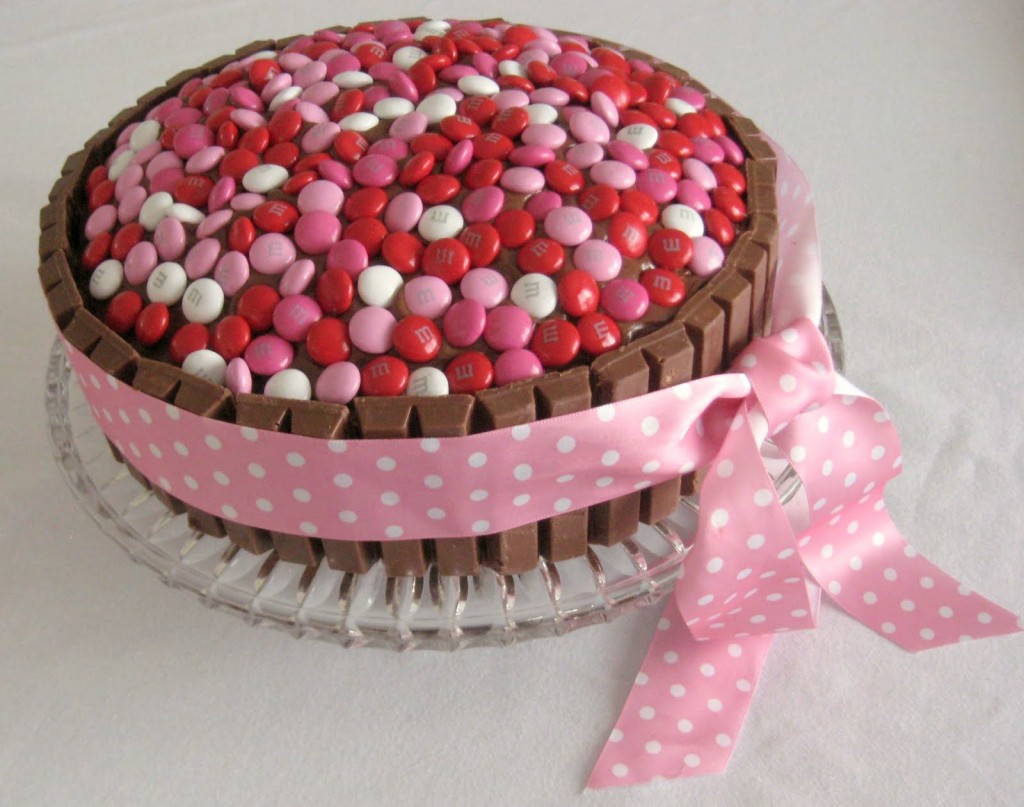 Easy Valentine Cake Decorating Ideas