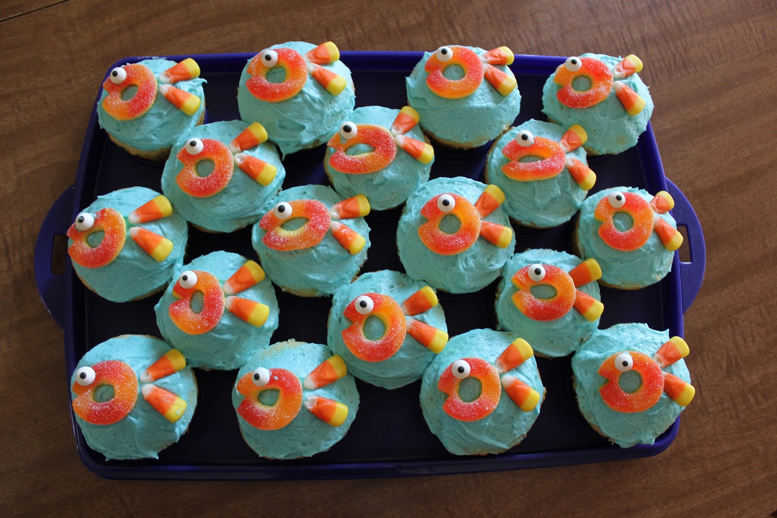 Fish Pool Party Cupcake Ideas