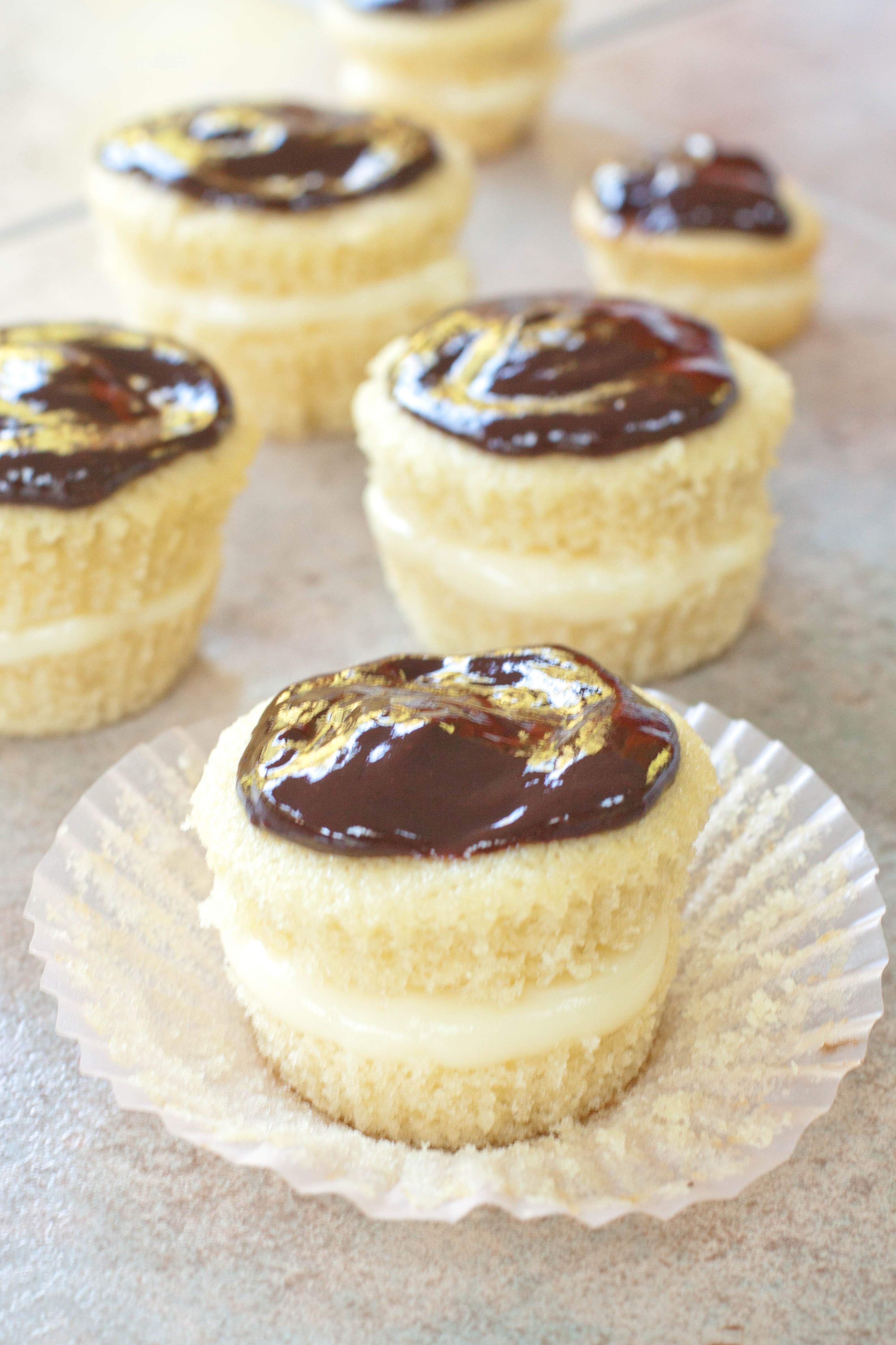 5 Photos of Boston Cream Cupcakes From Scratch