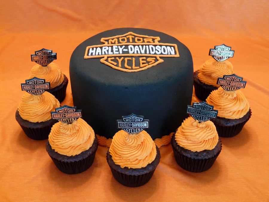 Harley-Davidson Cake Cupcakes