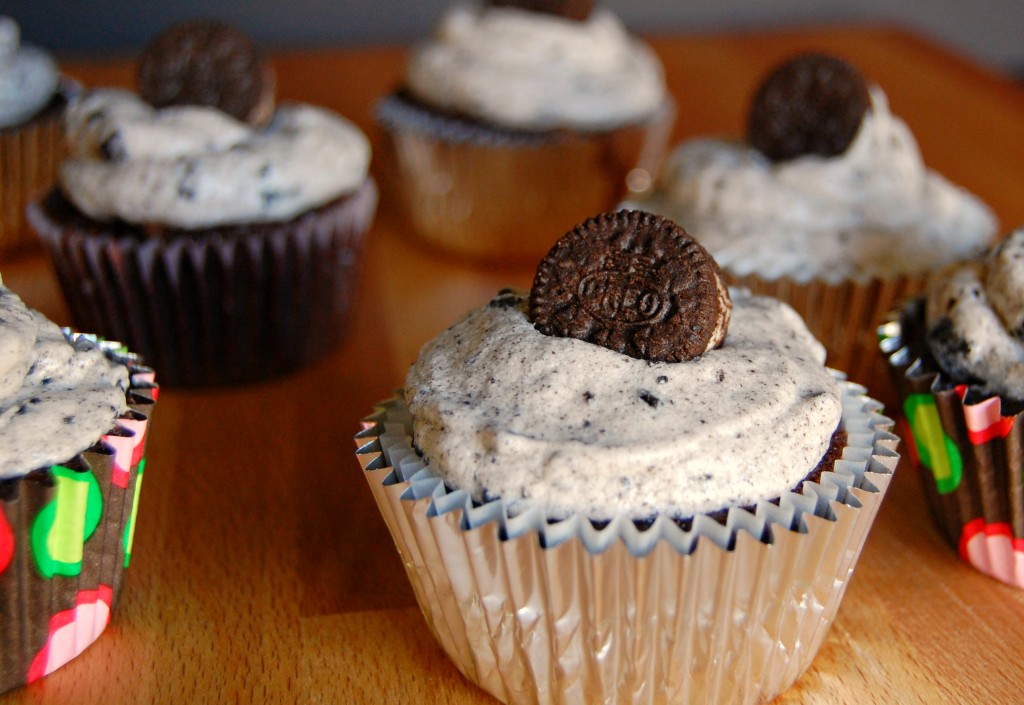 5 Photos of Oreo Cheesecake Filled Cupcakes