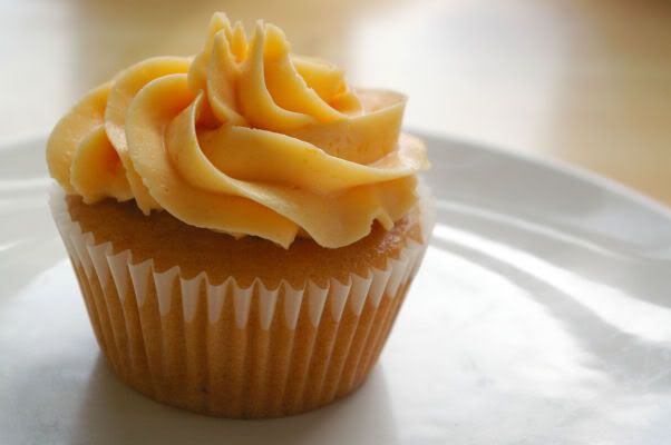 Peach Cupcakes with Buttercream