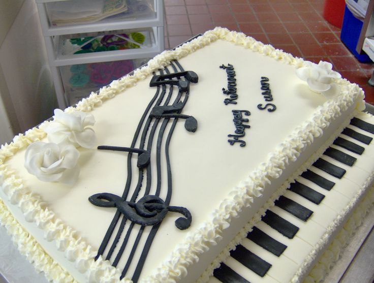 Piano Cake