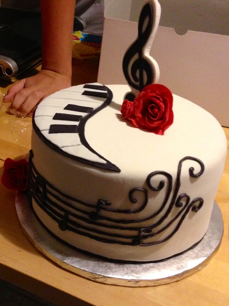 Piano Music Themed Cake