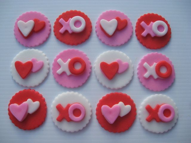 Valentine's Day Fondant Cupcake Toppers