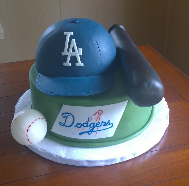 Baseball-Themed Grooms Cake