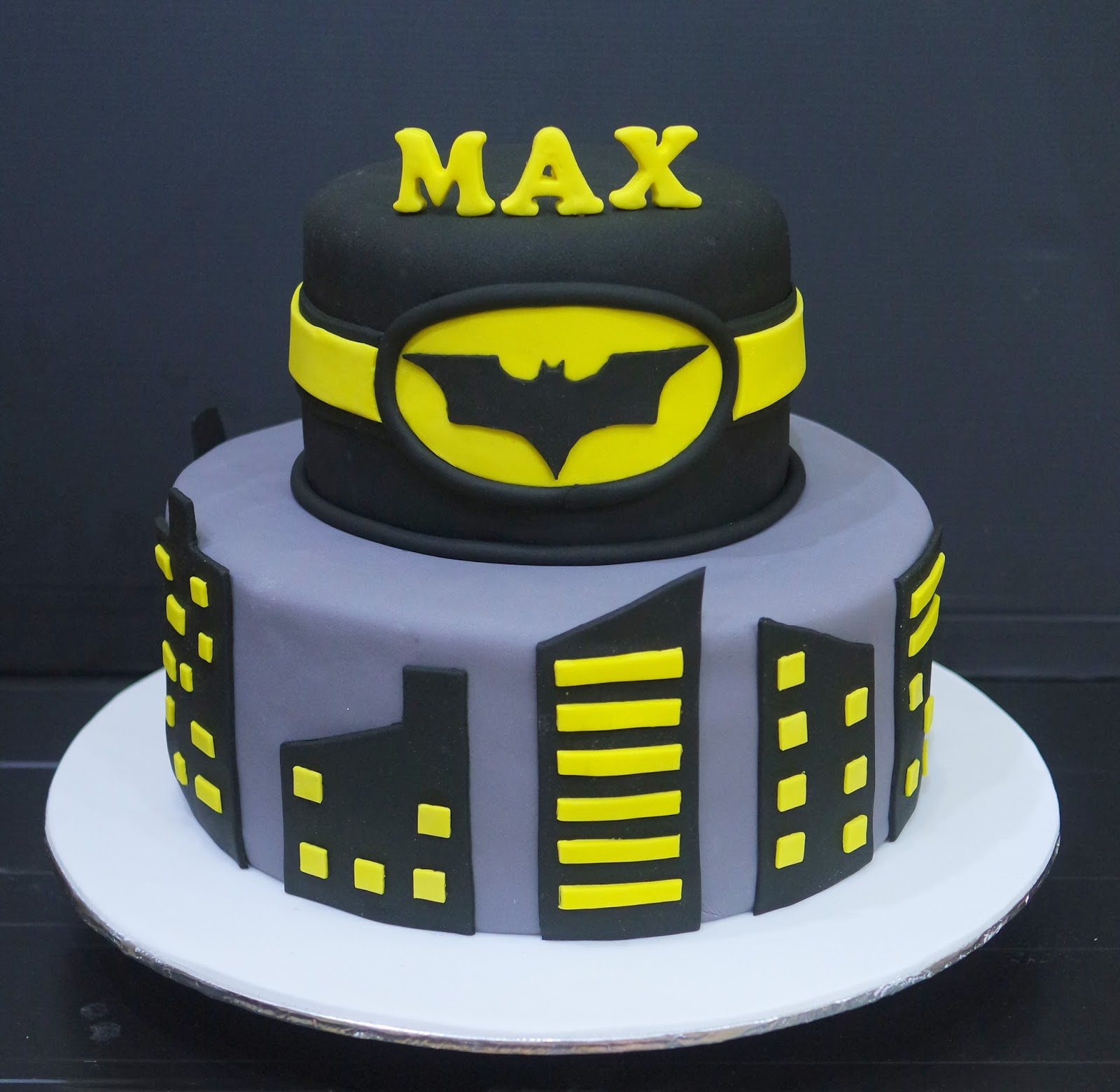 Batman Cupcake Cake