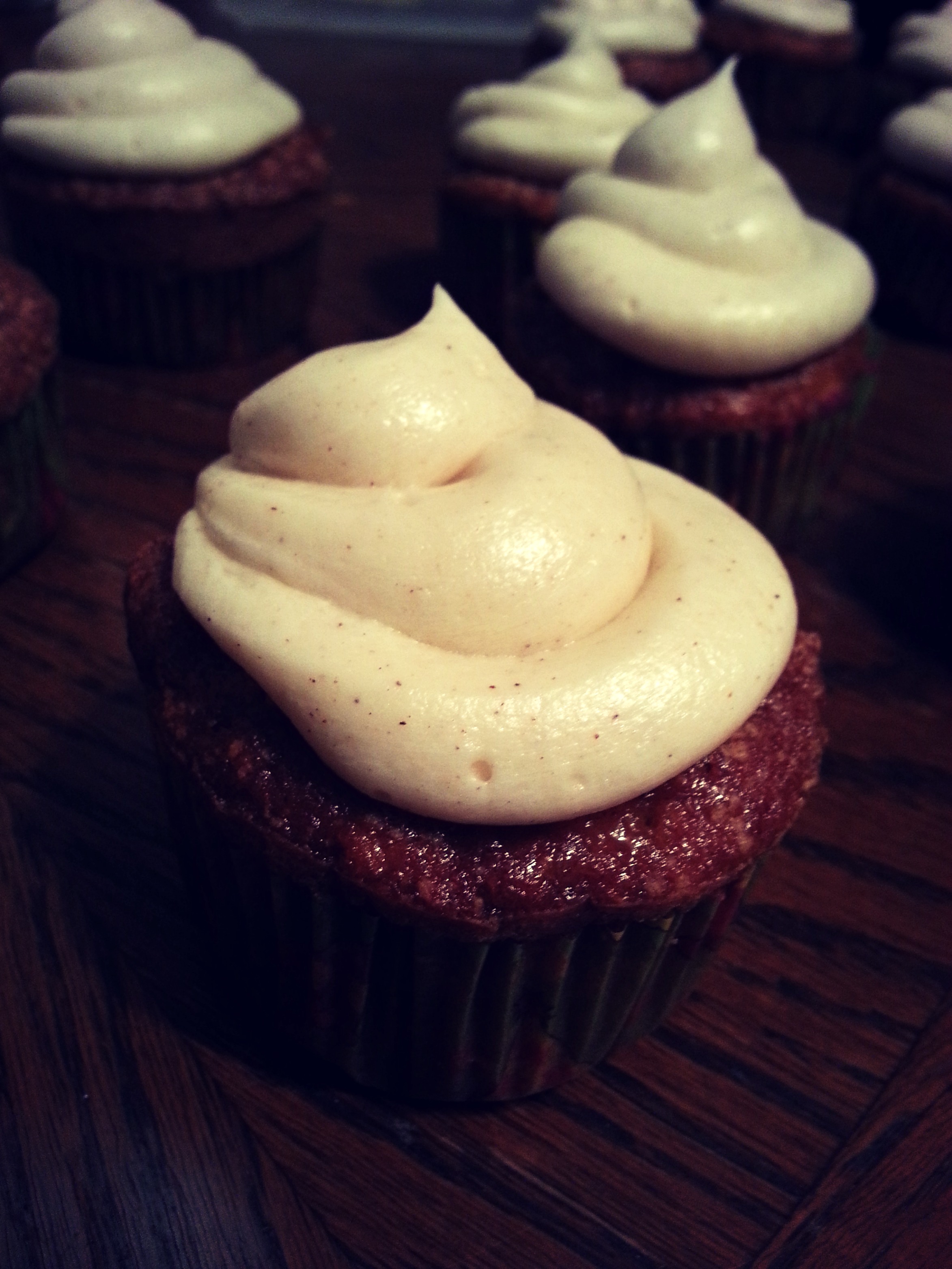 Cinnamon-Spiced Cupcakes with Cream Cheese Frosting