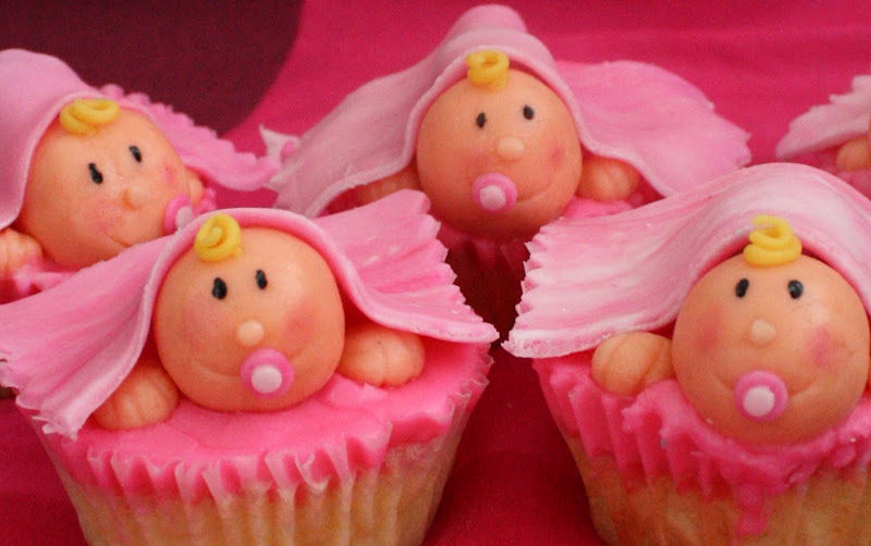 Cute Baby Shower Cupcake Cake