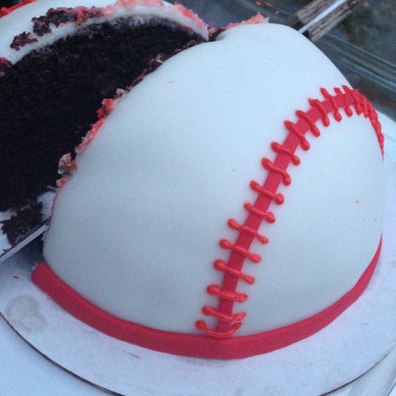 Easy Baseball Cake