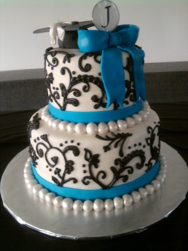 Graduation Cake @Lauren Davison Davison Scarpelli