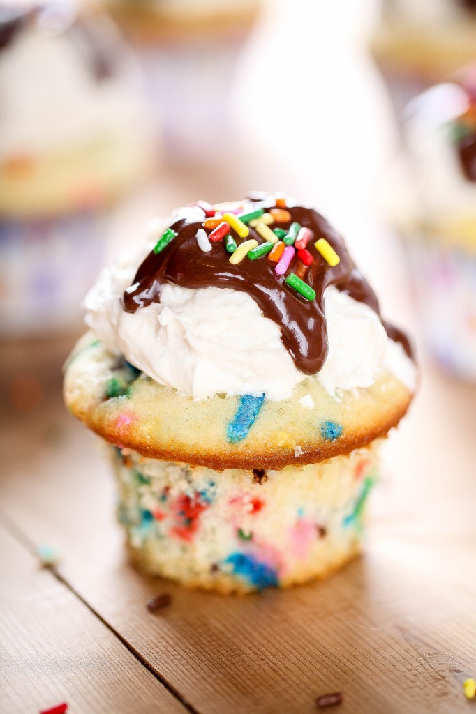 Ice Cream Sundae Cupcakes