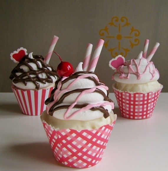 Ice Cream Sundae Cupcakes