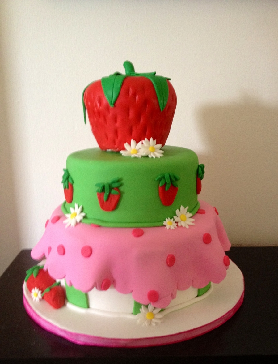 Strawberry Shortcake Theme Cake