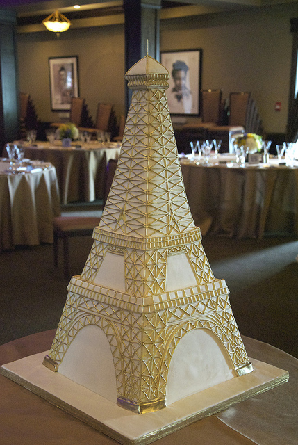 Eiffel Tower Cake