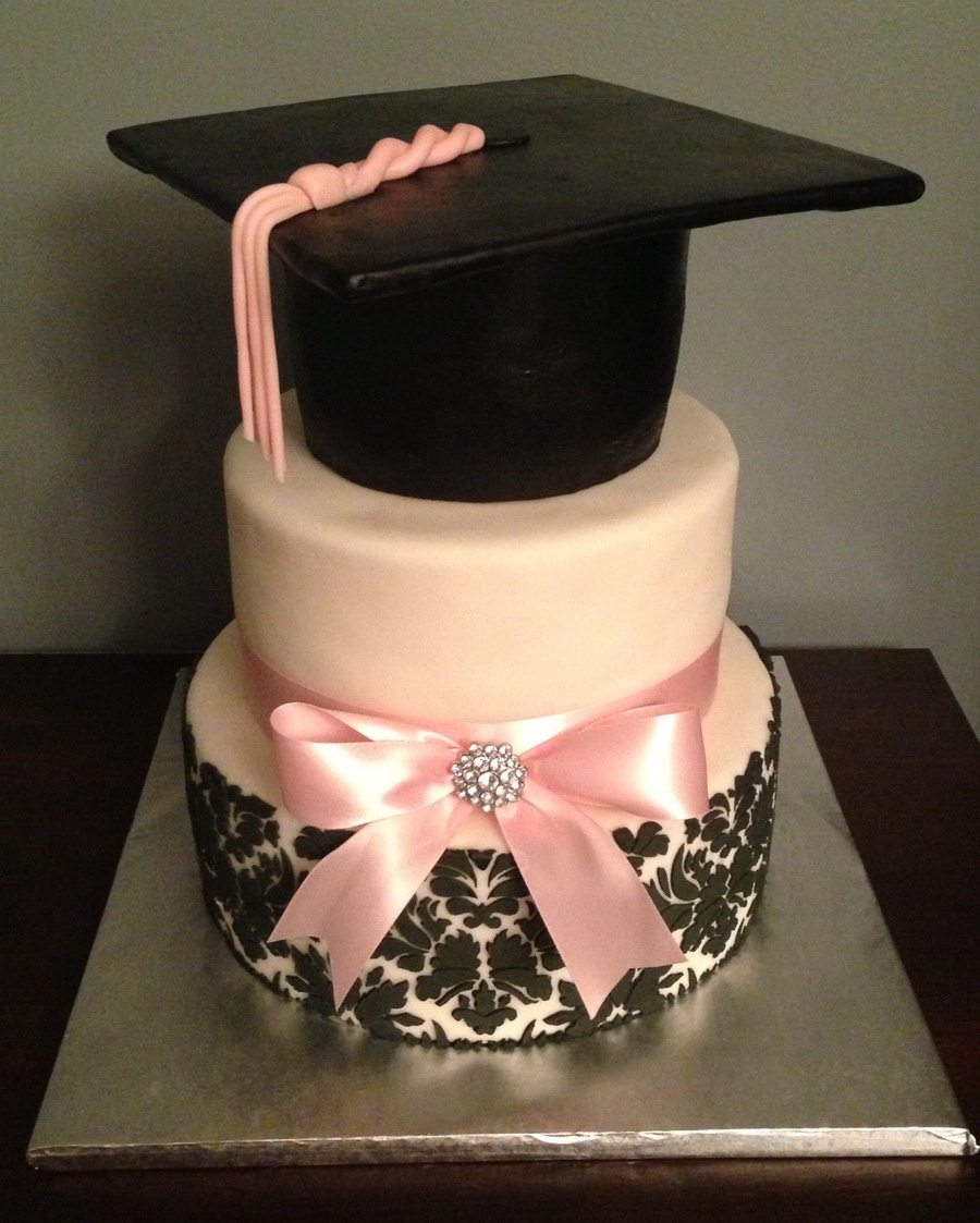 13 Photos of Graduation Cakes For Girls Toppers