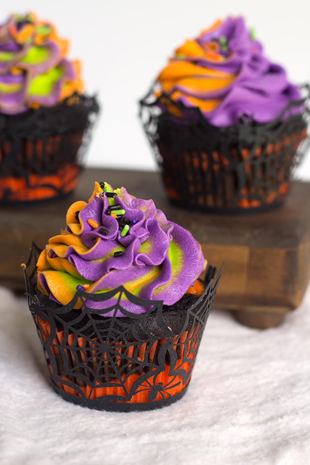 7 Photos of Easy Halloween Orange And Purple Cupcakes