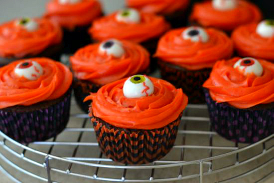 Halloween Eyeball Cupcake Ideas