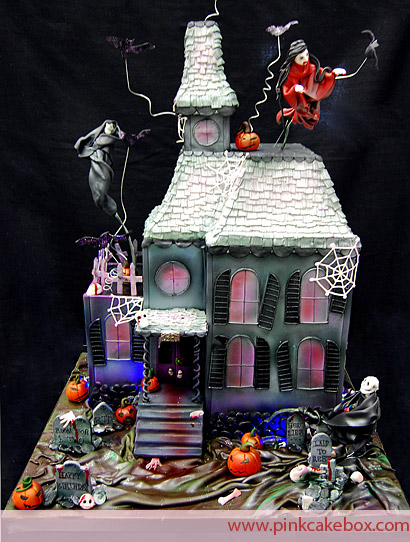 Halloween Haunted House Cake