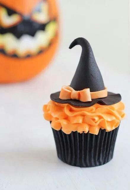 Halloween Witch Hat Cupcake Idea