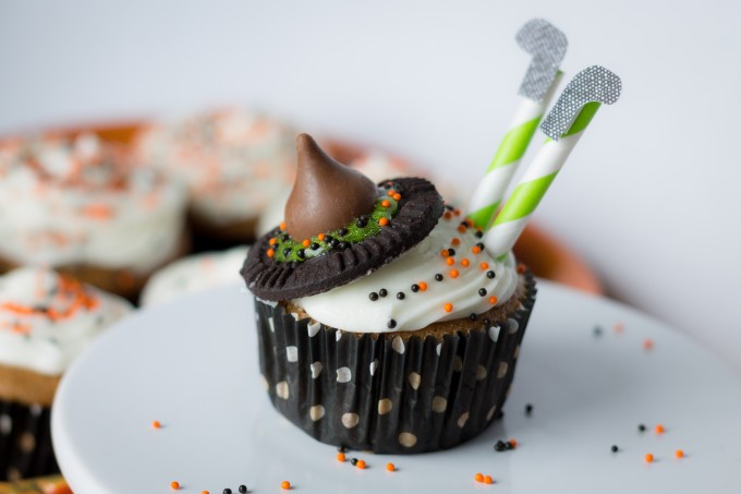 9 Photos of Halloween Wizard Hat Cupcakes