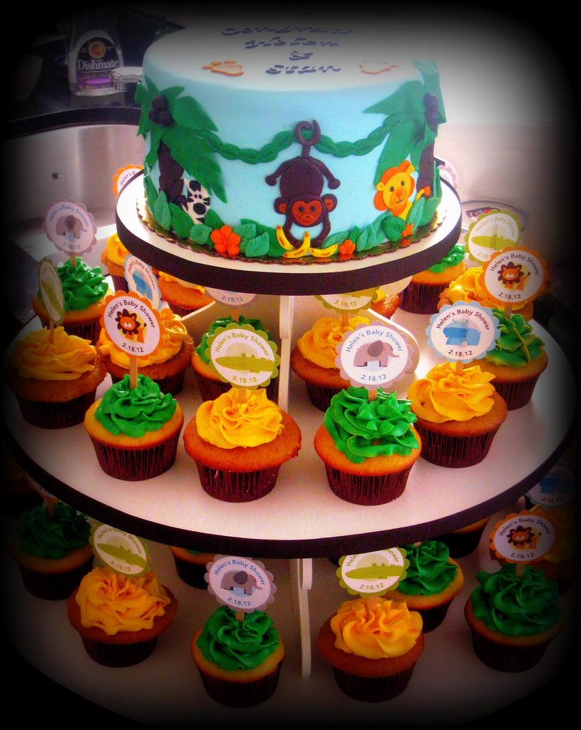 11 Photos of Jungle Themed Baby Shower Cake Cupcakes