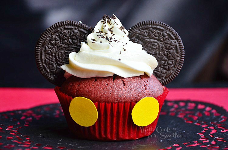 Mickey Mouse Cupcakes with Oreos