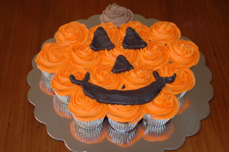 Pumpkin Shaped Cupcake Cake