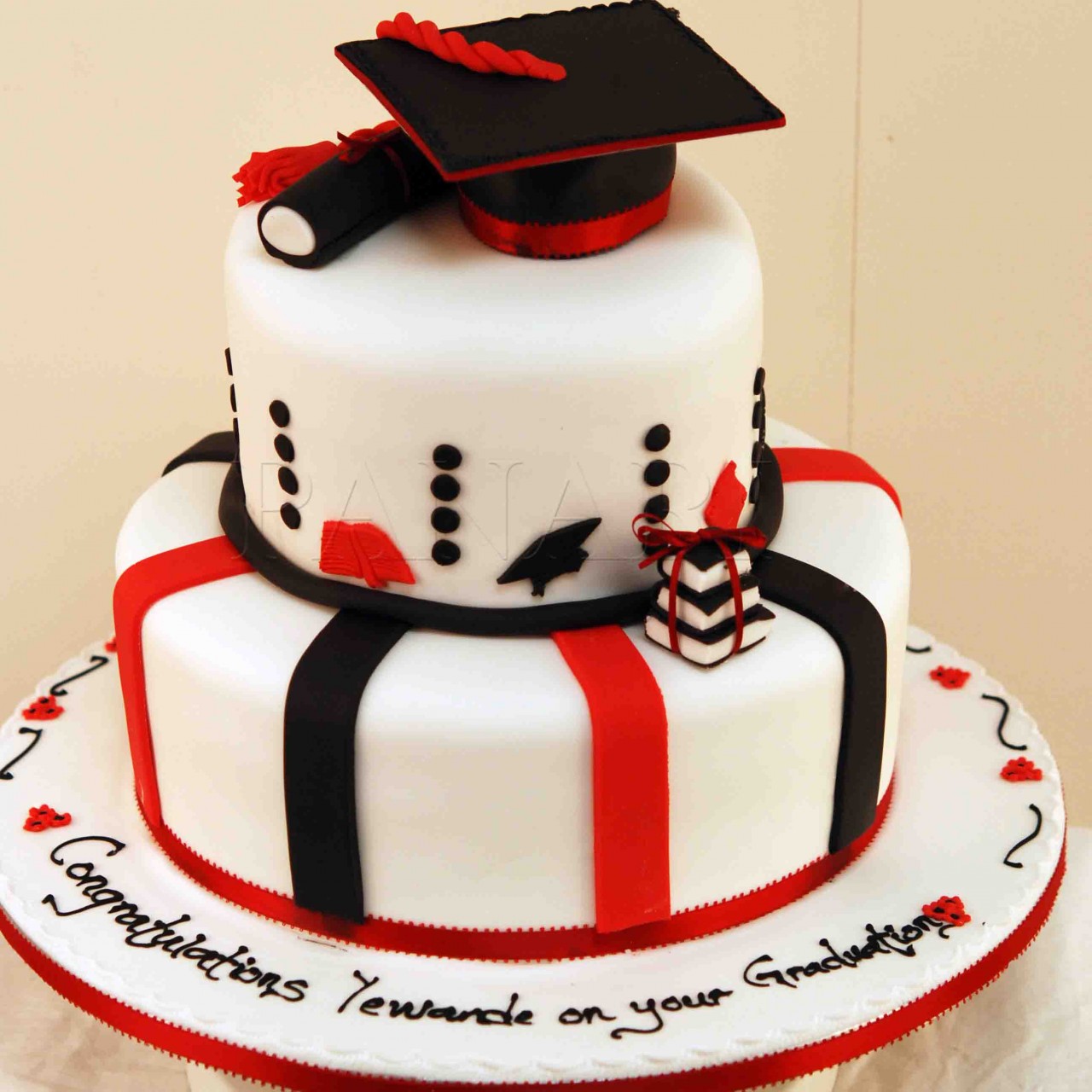 Red and Black Graduation Cake Ideas