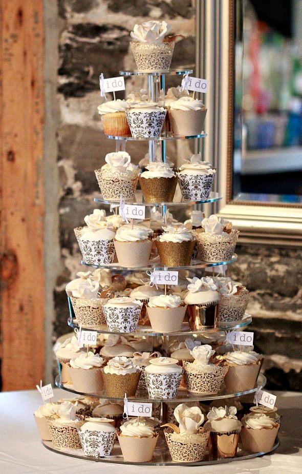 Red and Gold Wedding Cupcakes