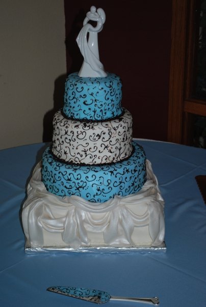 Square Wedding Cake with Scroll