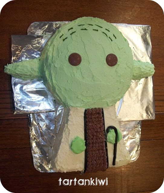 Yoda Birthday Cake