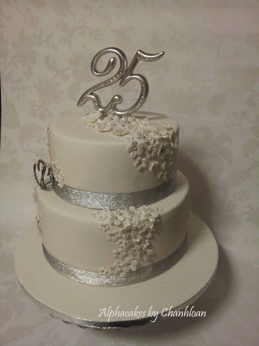 9 25 Anniversary Cakes Photo 25th Wedding Anniversary Cake Silver Wedding Anniversary Cake And 25 Year Wedding Anniversary Cake Ideas Snackncake