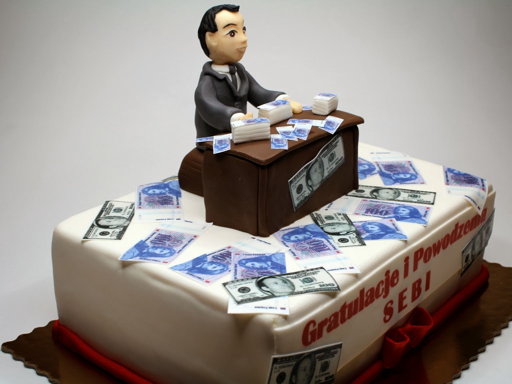 7 Photos of Bank Themed Cakes