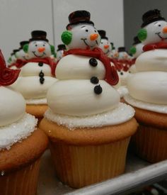 Cake Boss Christmas Cupcakes