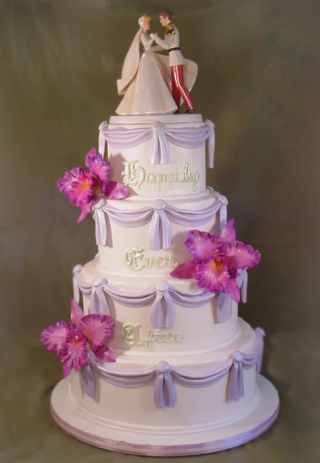 Cinderella Wedding Cake Idea