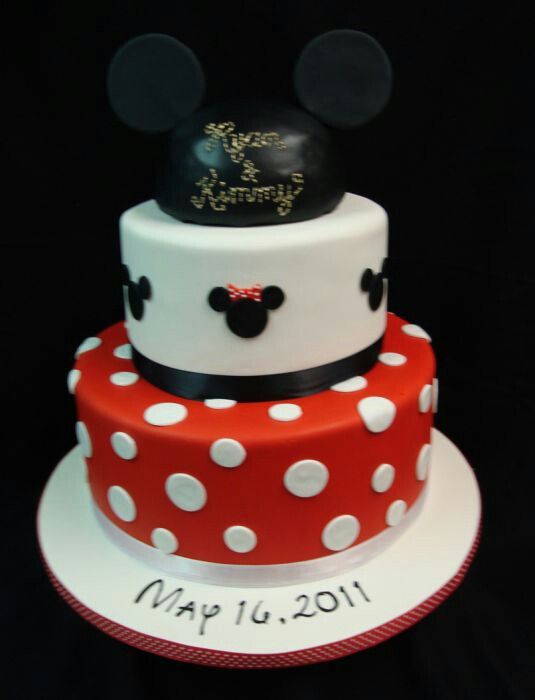 Disney Mickey and Minnie Wedding Cake