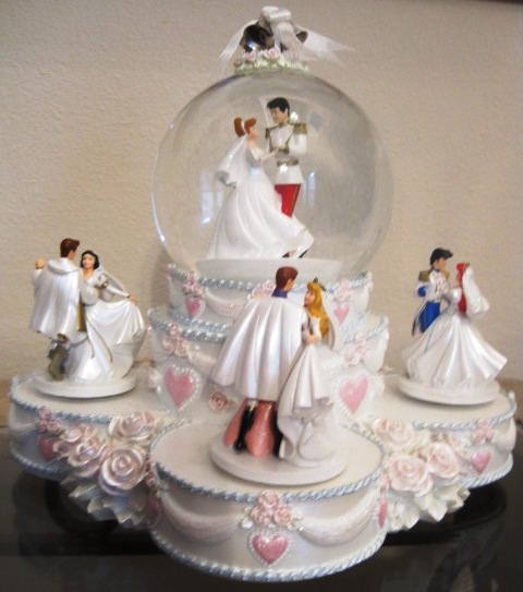 Disney Princess Wedding Snow Globe