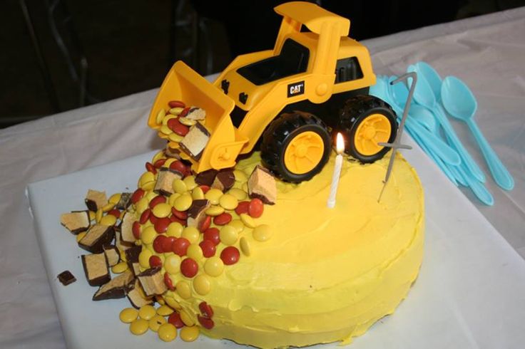 8 Photos of Dunk Cakes With Trucks