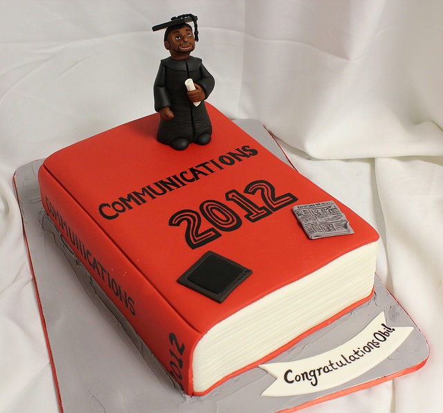 8 Photos of Oak Leaf High School Graduation Cakes