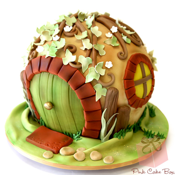 Hobbit Hole Cake