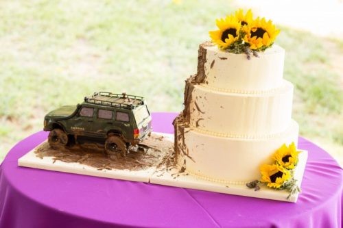 Jeep Wedding Cake